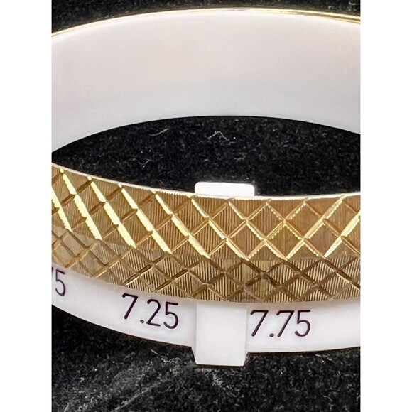 Vintage Monet Gold Tone Bangle Bracelet Etched Crosshatch 7.5 Inches Fashion - Picture 6 of 6